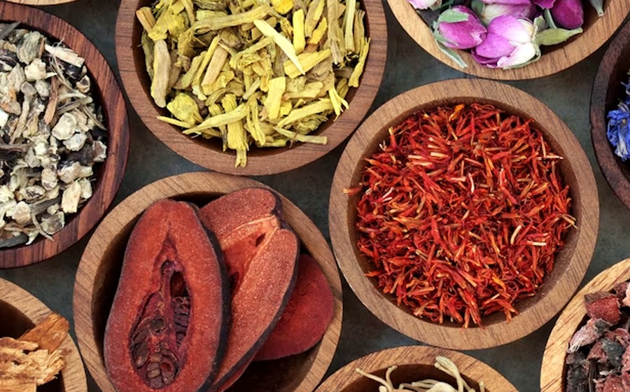 Chinese herbal slices prepared for specification control and retail packing